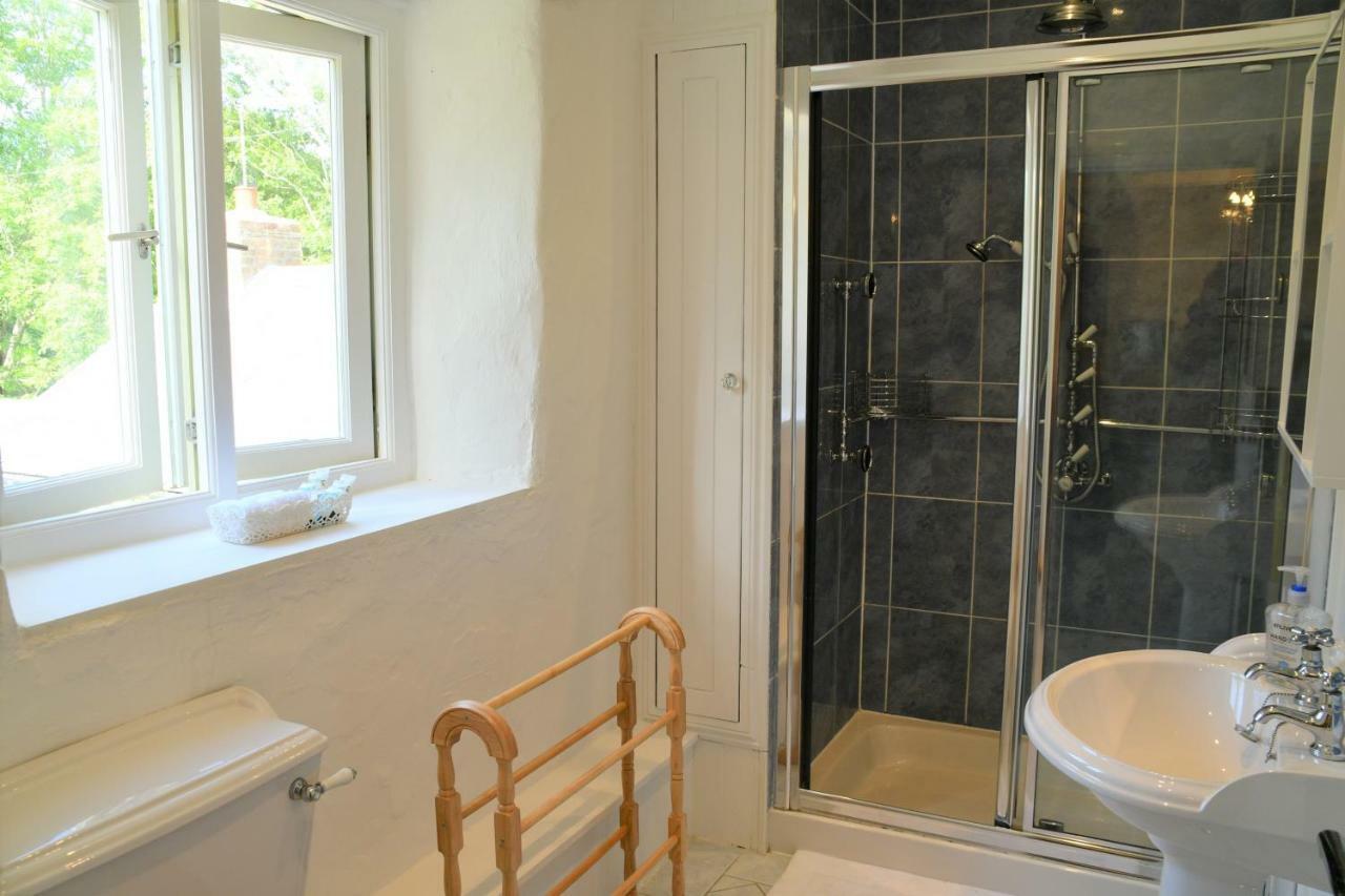 Trewassick Barn Bed and Breakfast New Quay Eksteriør billede